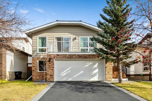 71 Strathclair Rise Sw, Calgary, AB, T3H1G3 | Card Image