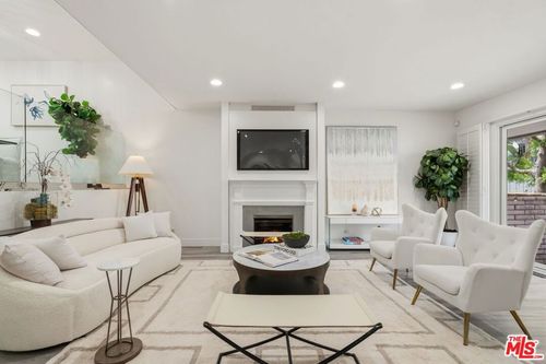 d-13224 Admiral Ave, Marina del Rey, CA, 90292-7041 | Card Image