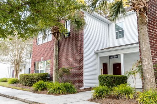 184 Golf View Ln, Summerville, SC, 29485-6247 | Card Image