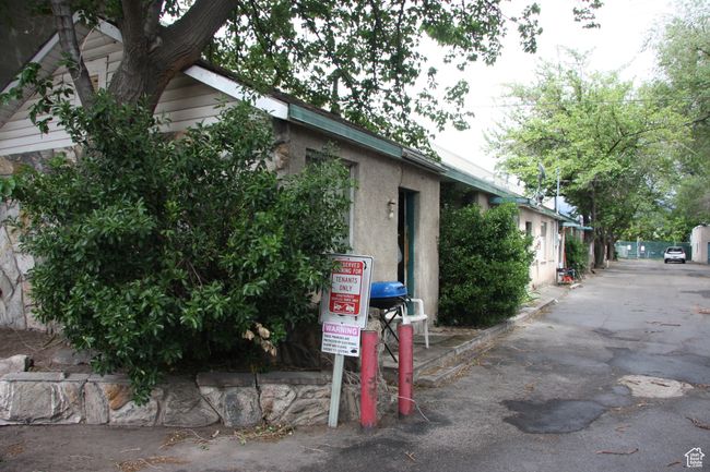 View of front of home featuring stucco siding | Image 10