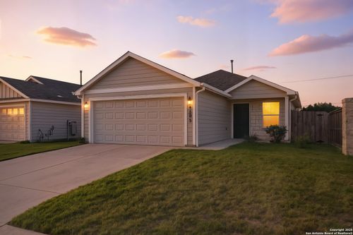 7259 Rosada Way, San Antonio, TX, 78218-2840 | Card Image