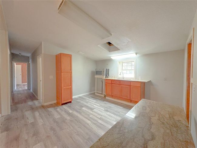 403 Fern Ln, House other with 5 bedrooms, 2 bathrooms and 1 parking in Wharton TX | Image 6
