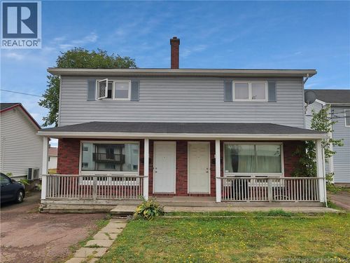 120 Vail St, Moncton, NB, E1A3L4 | Card Image