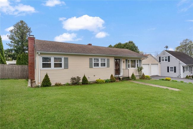 70 Silver Spring Ave, House other with 3 bedrooms, 1 bathrooms and 6 parking in Riverside RI | Image 4