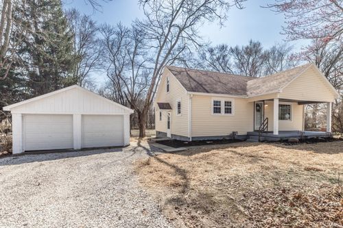 419 E 1st St, Lynnville, IN, 47619-2011 | Card Image