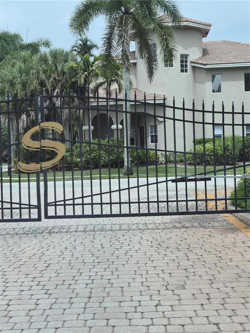 11770 Nw 2nd St, Plantation, FL, 33325-2514 | Card Image