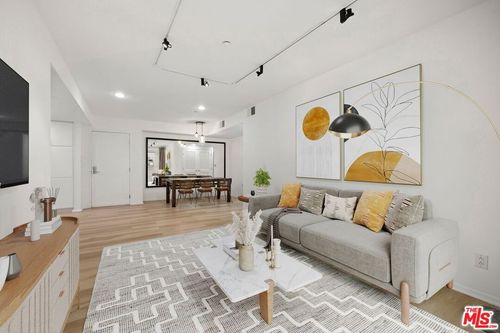103-1018 4th St, Santa Monica, CA, 90403-6127 | Card Image