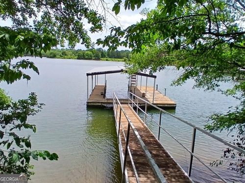 548 Old Beacon Light Rd, Hartwell, GA, 30643-3910 | Card Image
