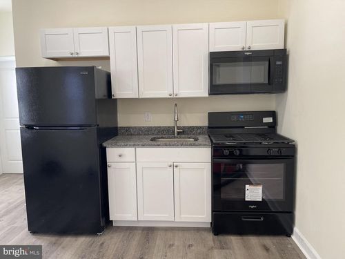 351-351 Oakwood Ave, GLASSBORO, NJ, 08028-2374 | Card Image