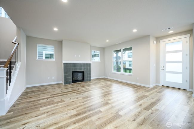 Images are representative of the floor plan and may vary by location and selected finishes. | Image 13