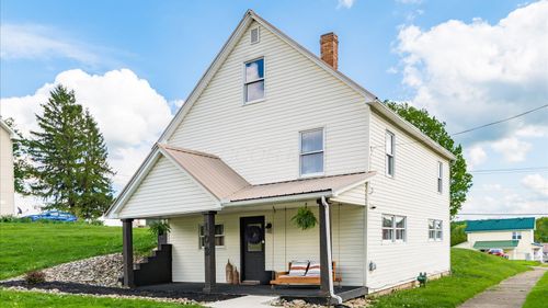 102 Logan Street, Junction City, OH, 43748 | Card Image