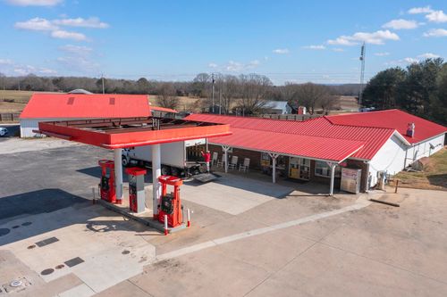 2461 Six Mile Board Rd, Belvidere, TN, 37306-2410 | Card Image