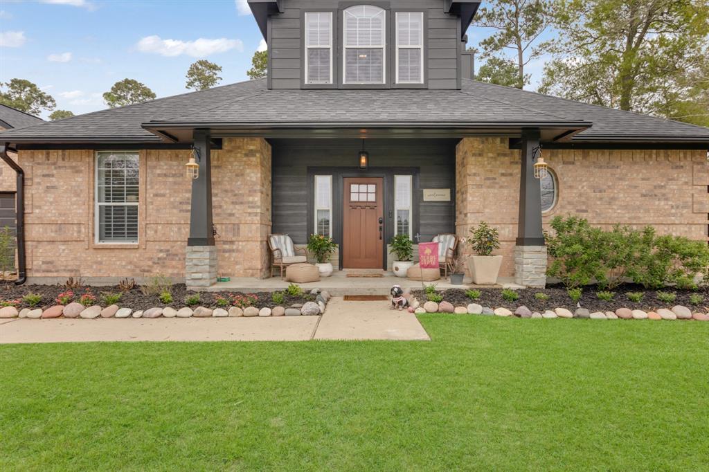 Twin Cedar Ln, Dayton, TX 77535