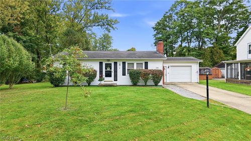 3251 Shadyside Dr, Hubbard, OH, 44425-1363 | Card Image
