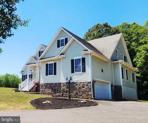 6315 Little Acres Ln, WOODFORD, VA, 22580-9610 | Card Image