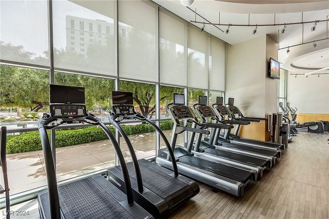 UNIT-903 - 322 Karen Ave, Home with 1 bedrooms, 2 bathrooms and 1 parking in Las Vegas NV | Image 23
