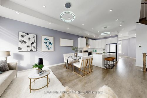 167 Markland St, Markham, ON, L6C3B5 | Card Image