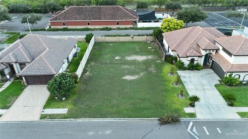 2009 Rochester St, Edinburg, TX, 78539-1821 | Card Image