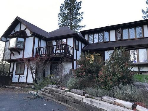 4196 E Evans Creek Rd, Rogue River, OR, 97537-5583 | Card Image