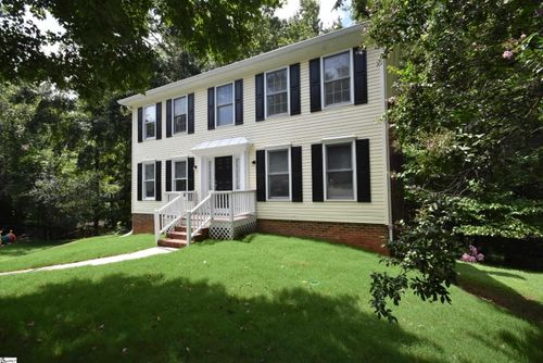 511 Foxhound Rd, Simpsonville, SC, 29680-6717 | Card Image