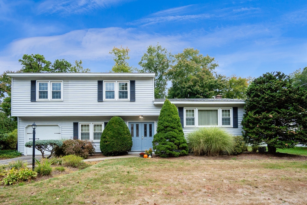 Francine Dr, Holliston, MA 01746