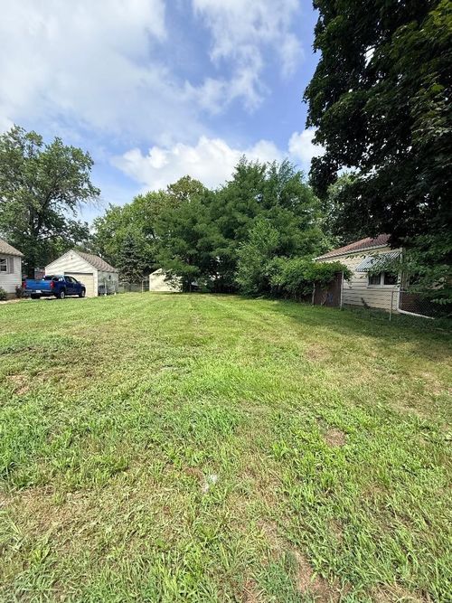 712 River Lane, Loves Park, IL, 61111 | Card Image