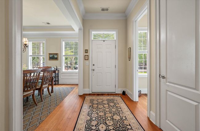 Tennyson dining foyer | Image 6