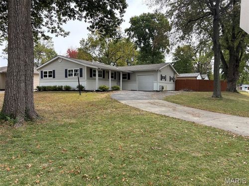 112 Kassing Ave, Fairview Heights, IL, 62208-3553 | Card Image