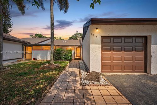 b19-9315 Wedgewood Dr, Tamarac, FL, 33321-3567 | Card Image