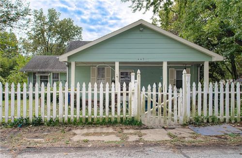 443 Choctaw St, Liberty, MO, 64068-2507 | Card Image