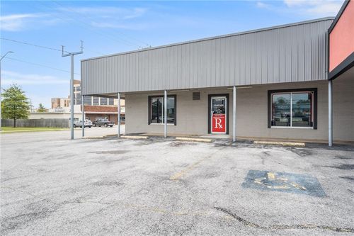 ste-a-701 S Thompson St, Springdale, AR, 72764-4201 | Card Image