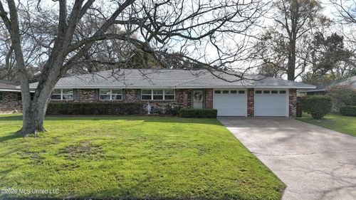607 Forest Ave, Long Beach, MS, 39560-3846 | Card Image
