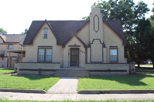 503 S Johnston St, Ada, OK, 74820-7633 | Card Image