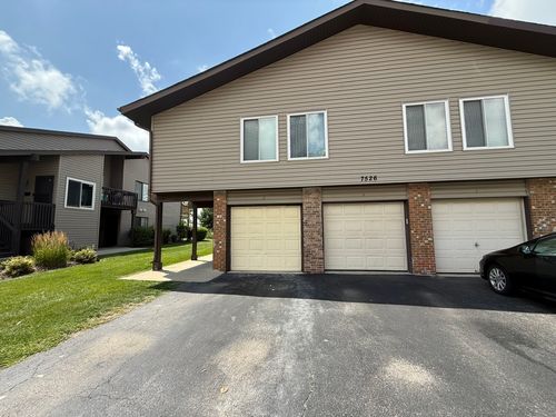unit-2-7526 Bristol Ln, Hanover Park, IL, 60133-2589 | Card Image