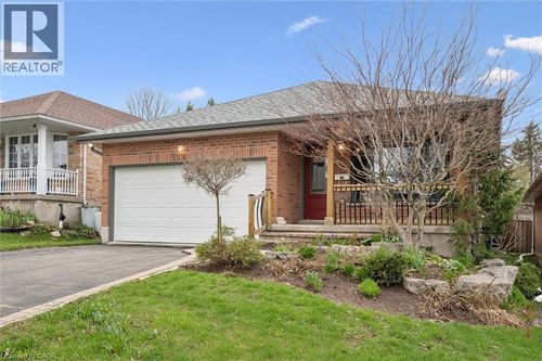 576 Thorndale Drive, Waterloo, ON, N2T2P9 | Card Image