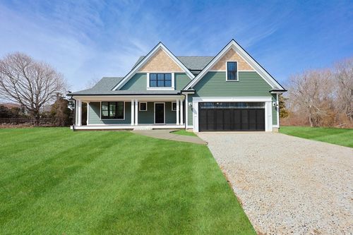 723 Wilbur Ave, Swansea, MA, 02777-2128 | Card Image