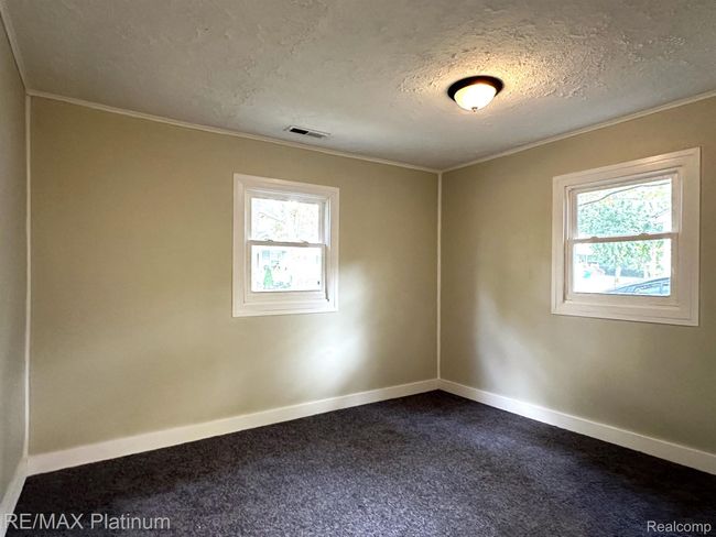 311 S Foster Ave, House other with 2 bedrooms, 1 bathrooms and null parking in Lansing MI | Image 5