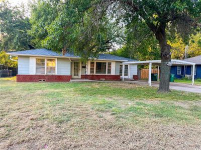 1103 N Howeth Street, House other with 2 bedrooms, 2 bathrooms and null parking in Gainesville TX | Image 1