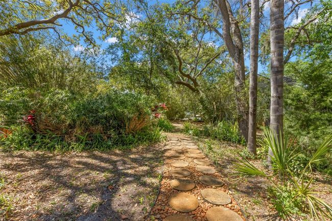 187 Sage Cir, House other with 3 bedrooms, 2 bathrooms and null parking in Crystal Beach FL | Image 31