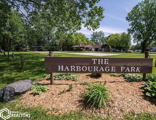 g-28-2700 N Shore Dr, Clear Lake, IA, 50428-1083 | Card Image