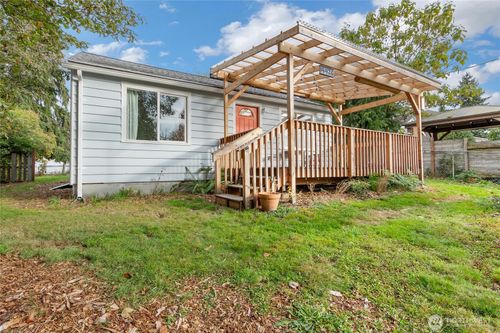 14426 12th Ave Sw, Burien, WA, 98166-1432 | Card Image