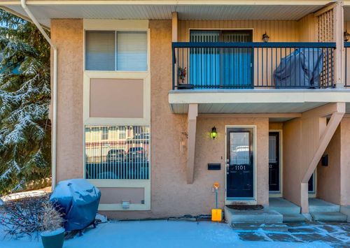 1101-2200 Woodview Drive Sw, Calgary, AB, T2W3N6 | Card Image