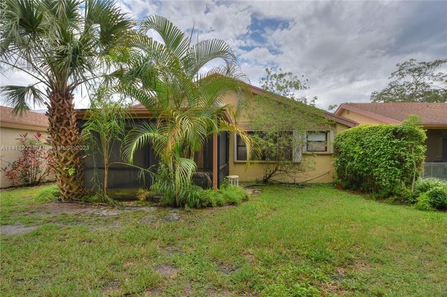 4342 Acacia Cir, House other with 2 bedrooms, 2 bathrooms and null parking in Coconut Creek FL | Image 15