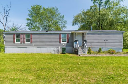 9 Lily Ct, Highland Mills, NY, 10930-5107 | Card Image