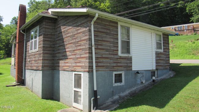 5428 Guest River Rd, House other with 2 bedrooms, 1 bathrooms and null parking in Norton VA | Image 20