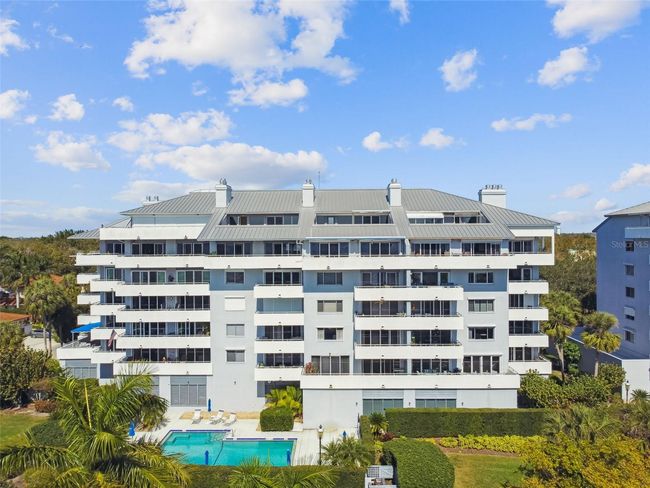 Aerial of surroundings. | Image 50