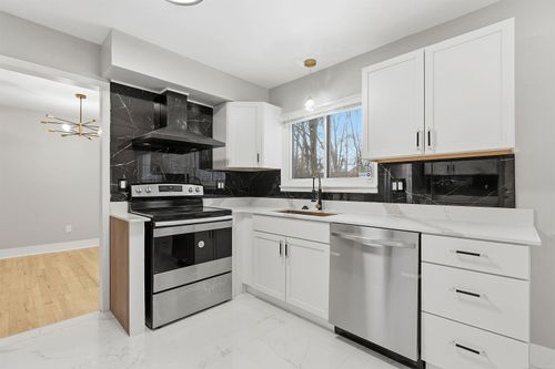 29985 Spring River Dr, Southfield, MI, 48076-1840 | Card Image