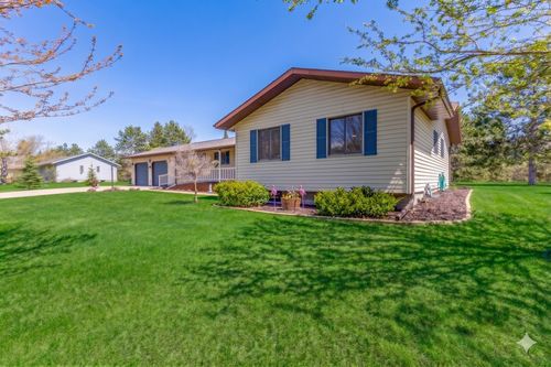 6834 Dickinson Dr Nw, Bemidji, MN, 56601-8170 | Card Image