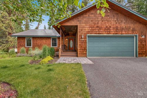 649 Woodlands Dr, Mccall, ID, 83638-0019 | Card Image
