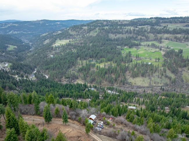 751 Wilderness Dr, Home with 2 bedrooms, 1 bathrooms and null parking in Orofino ID | Image 7